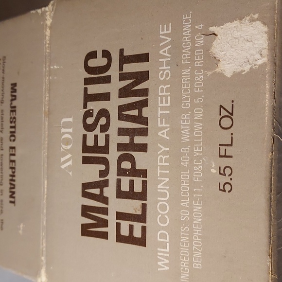 Vintage Elephant Majestic Avon Collectible in Original Box - Picture 8 of 9